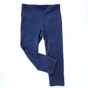 GAPFIT Blackout Technology Capris Leggings